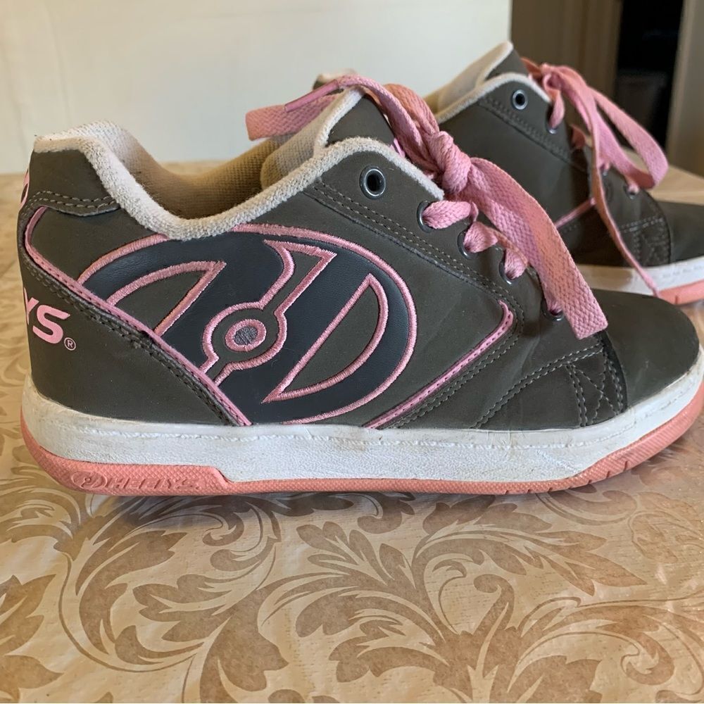 Heelys Dark Gray & Pink Big Girls Sz 4 Gorgeous